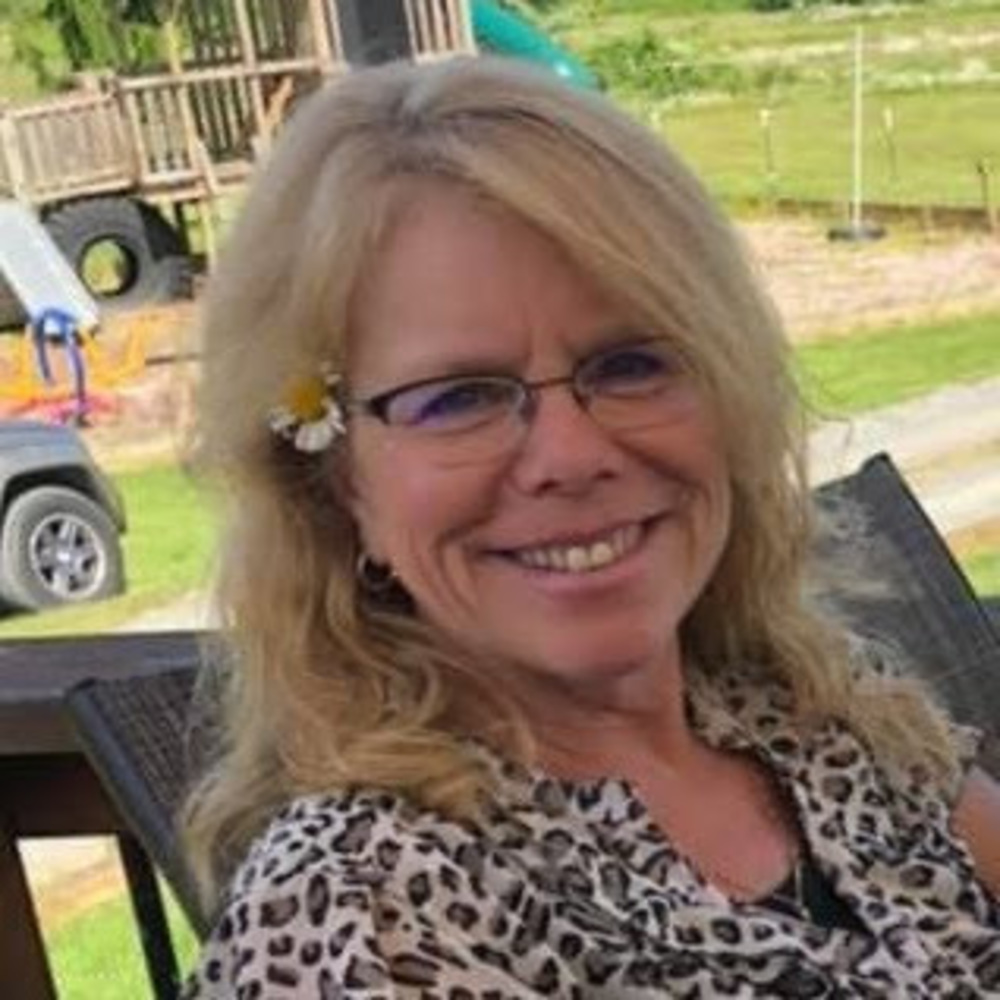 Meet your Posher, Twila